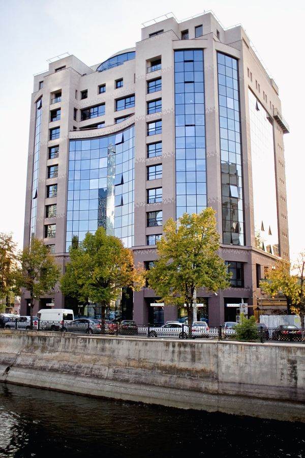 Acţionarii SIF Munteania au aprobat schimbarea denumirii societăţii în Bedrock Investment Group