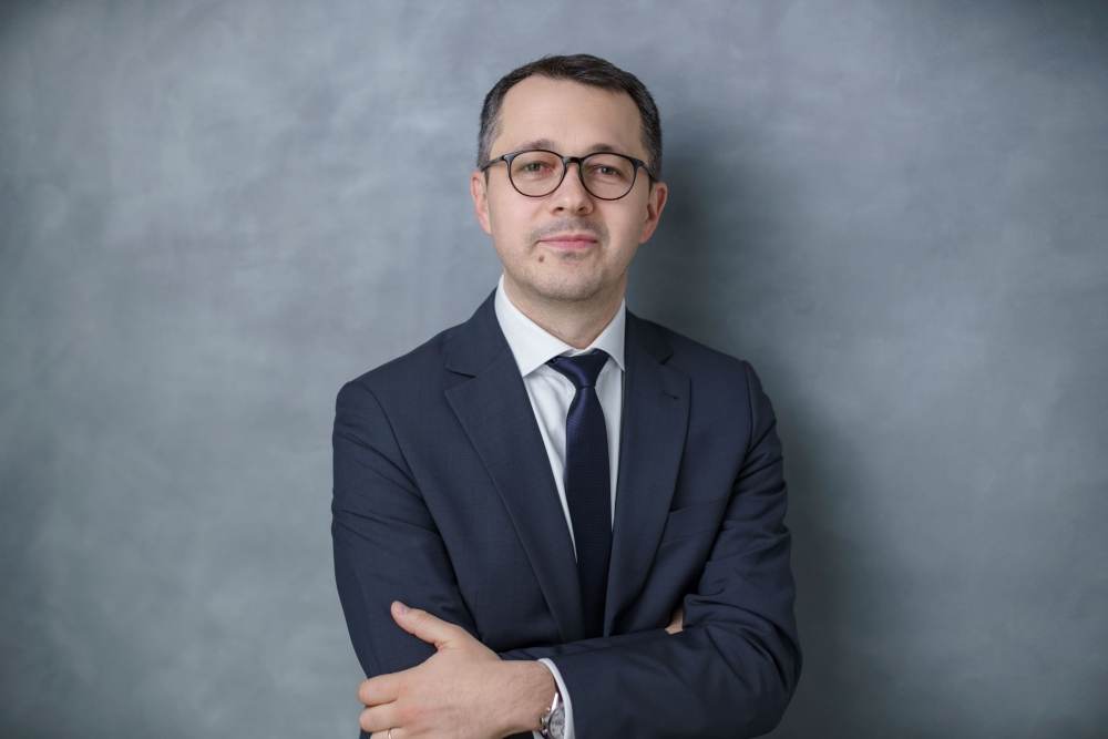 Florin Deaconescu, Partener şi Liderul echipei de servicii dedicate sectorului de Tehnologie, Media şi Telecom, PwC România.