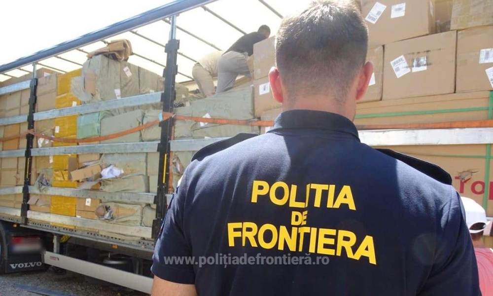 Poliţia de Frontieră: Bunuri susceptibile a fi contrafăcute, în valoare de 6.600.000 lei