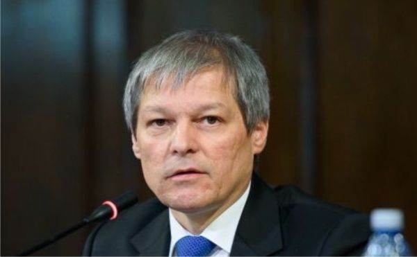 Dacian Cioloş, europarlamentar: "Legea care măreşte taxe - adevăratul nume al pachetului de măsuri fiscale"