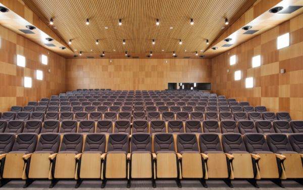 The amphitheater in the premises of the Cluj Arena Stadium will host the courses given by the teaching staff of the Faculty of Psychology of UBB Cluj. Photo source: clujarena.ro. Photo credit: Cosmin Dragomir