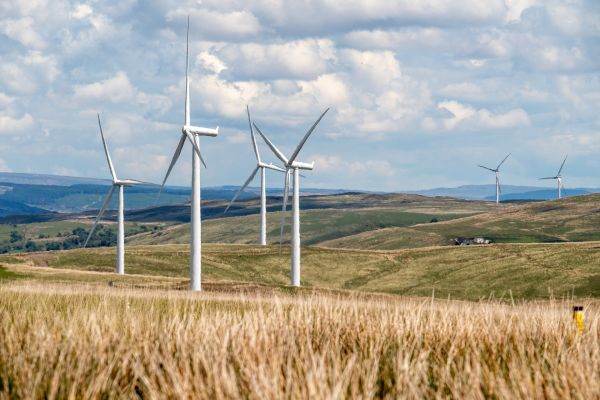 World Bank report: Investments in energy and combating climate change will triple Romania's GDP in 2050