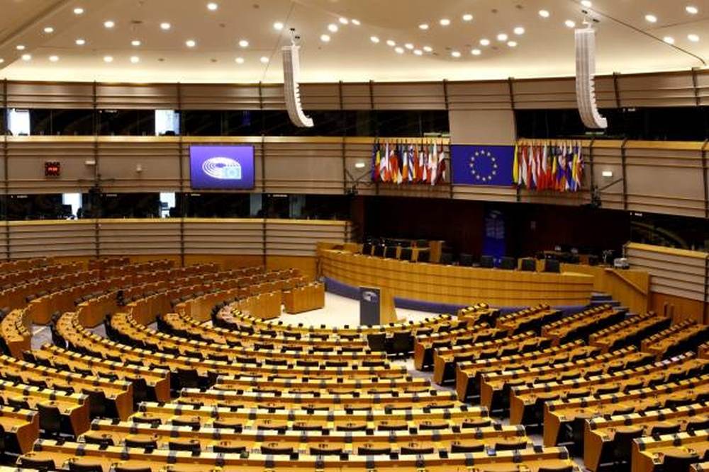 Parlamentul European pregăteşte înăsprirea directivei anticorupţie