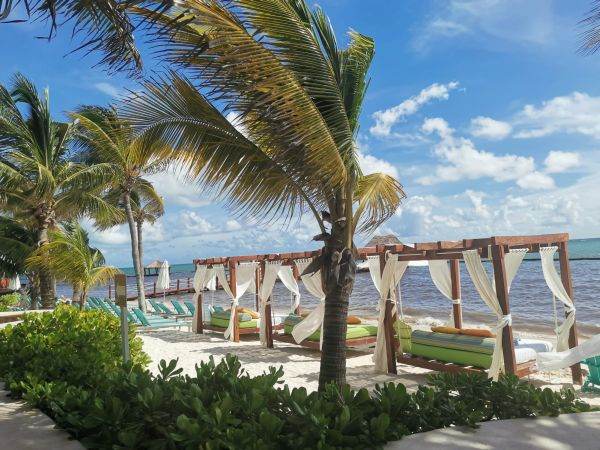 Hotel Resorts in the Riviera Maya, classified by Stars and Diamonds