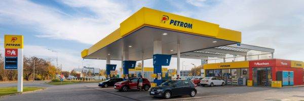  Grupul OMV Petrom raportează un profit net în scădere cu 72% în primele nouă luni