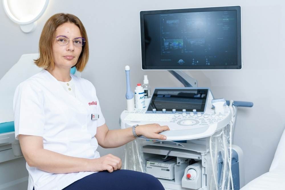 Dr. Oana Silvia Bărbulescu, medic specialist Chirurgie Senologică în cadrul clinicii Medikali