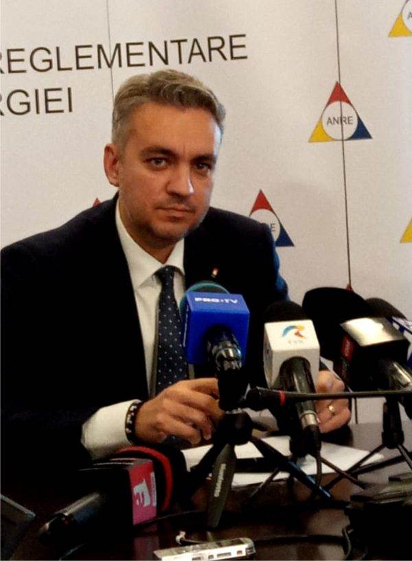 The President of ANRE, George Niculescu, showed that, during the eight months of his mandate, 15,620 petitions were registered and resolved, most in the field of electricity, respectively, 13,562. In the field of natural gas, 2,058 complaints were registered. For comparison, in 2021, 23,778 petitions were registered and in 2022 - 38,998 petitions.