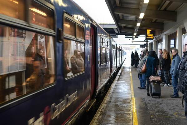 Agenţii de presă: Circulaţia trenurilor Eurostar din Londra, anulată după ce un tunel de sub Tamisa a fost inundat