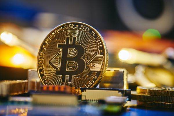 CNBC: Bitcoin a scăzut cu 5,5%