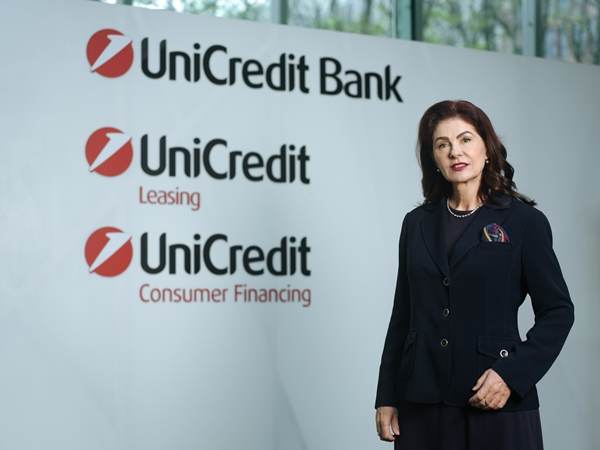 Antoaneta Curteanu, Vicepreşedinte Executiv Divizia Retail UniCredit Bank