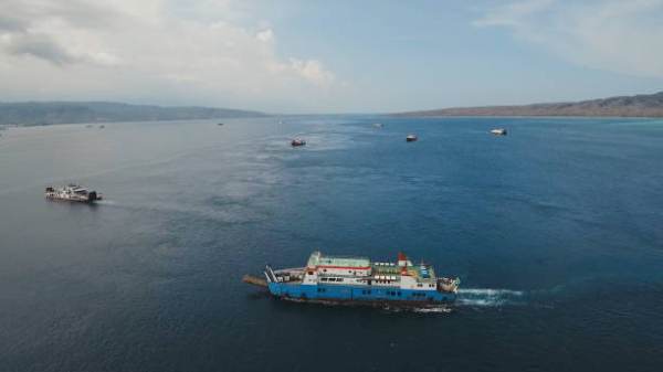 Reuters: "Atacurile maritime din Marea Roşie presează exportatorii Chinei"