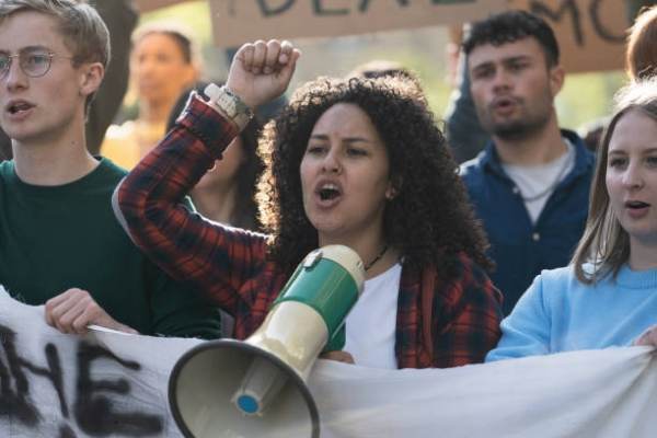 AFP: Aproximativ 20.000 de manifestanţi la Madrid împotriva "genocidului" din Fâşia Gaza