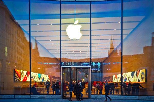 TradeVille: Revenirea Apple se lasă aşteptată