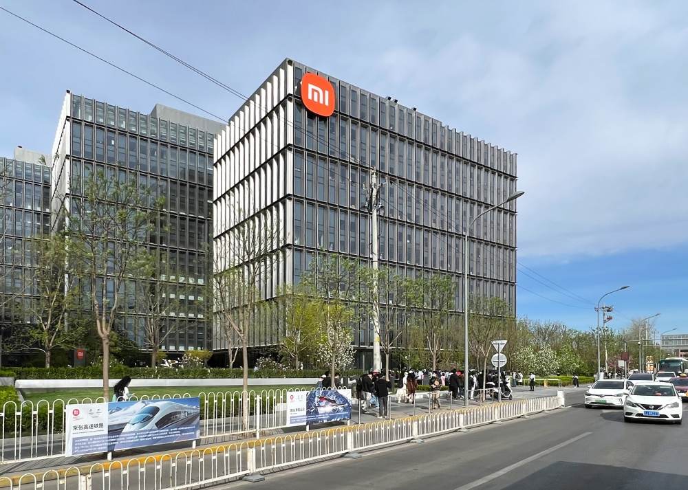 Xiaomi îşi consolidarea poziţia secundă în România şi îşi creşte cota de piaţă cu 30% în trimestrul 4 din 2023