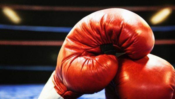 Opt pugilişti români se luptă pentru calificarea la Jocurile Olimpice de la Paris