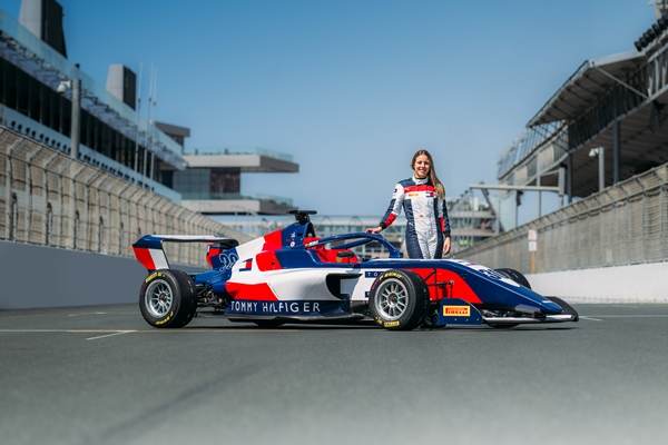 Tommy Hilfiger anunţă un parteneriat cu F1 ACADEMY