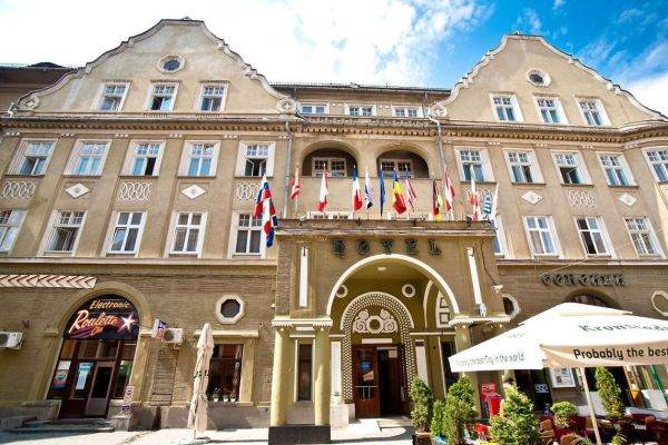 Photo source: hotel-coroana-brasov.hotelmix.ro