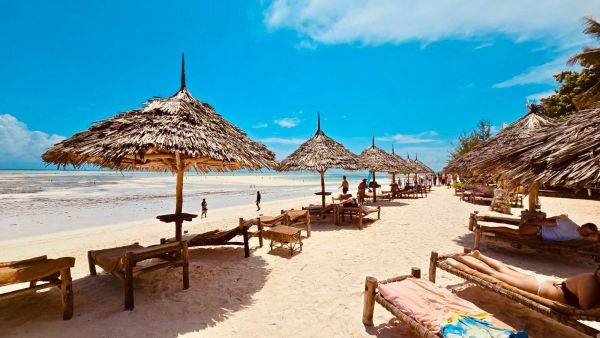 Numărul turiştilor români care au ales Zanzibar la începutul anului s-a dublat faţă de aceeaşi perioadă din 2023