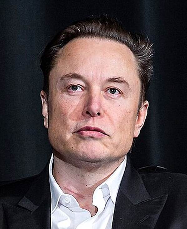 Elon Musk a pierdut titlul de cel mai bogat om din lume în faţa marelui său rival 