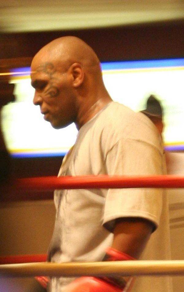 Box: Mike Tyson va reveni în ring