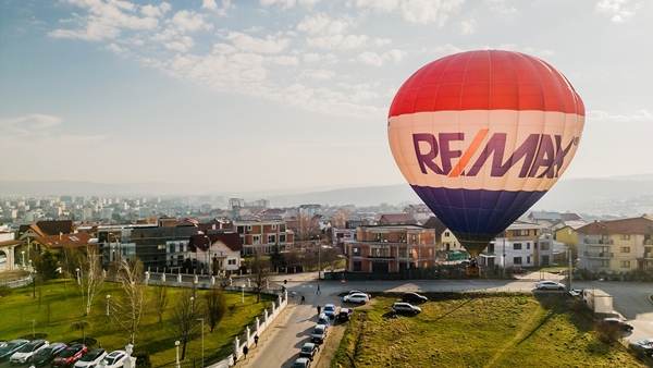 RE/MAX România a tranzacţionat proprietăţi în valoare de peste 2,5 miliarde euro în cei 10 ani de activitate