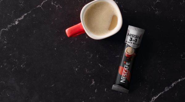 NESTLÉ anunţă lansarea inovaţiei NESCAFÉ 3in1 Black Roast