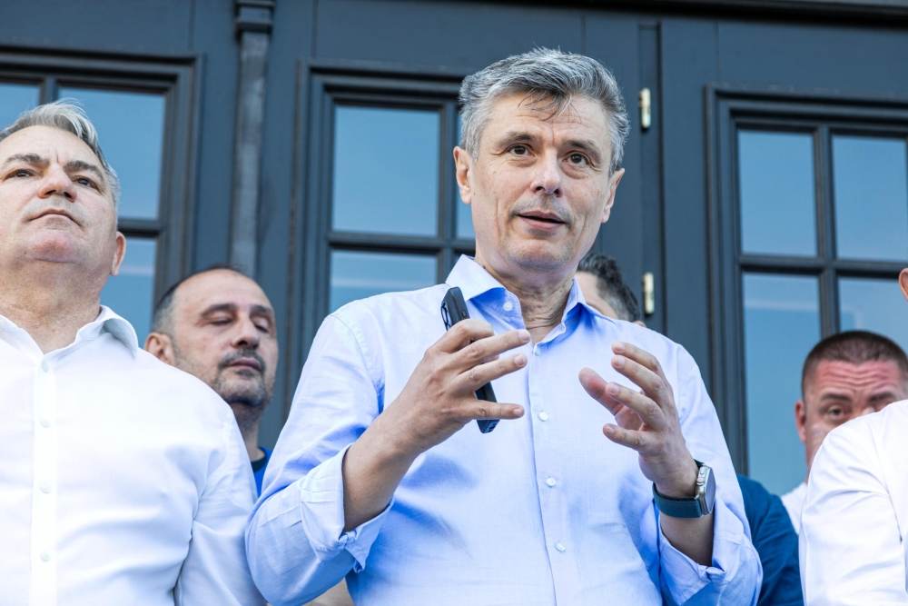 Virgil Popescu îşi anunţă candidatura pentru funcţia de primar al municipiului Drobeta Turnu Severin