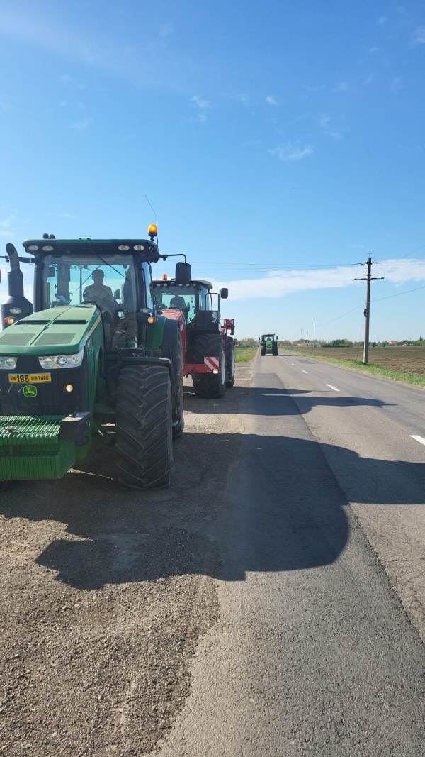 Forumul APPR: Proteste spontane ale fermierilor afectaţi de sistemul antigrindină