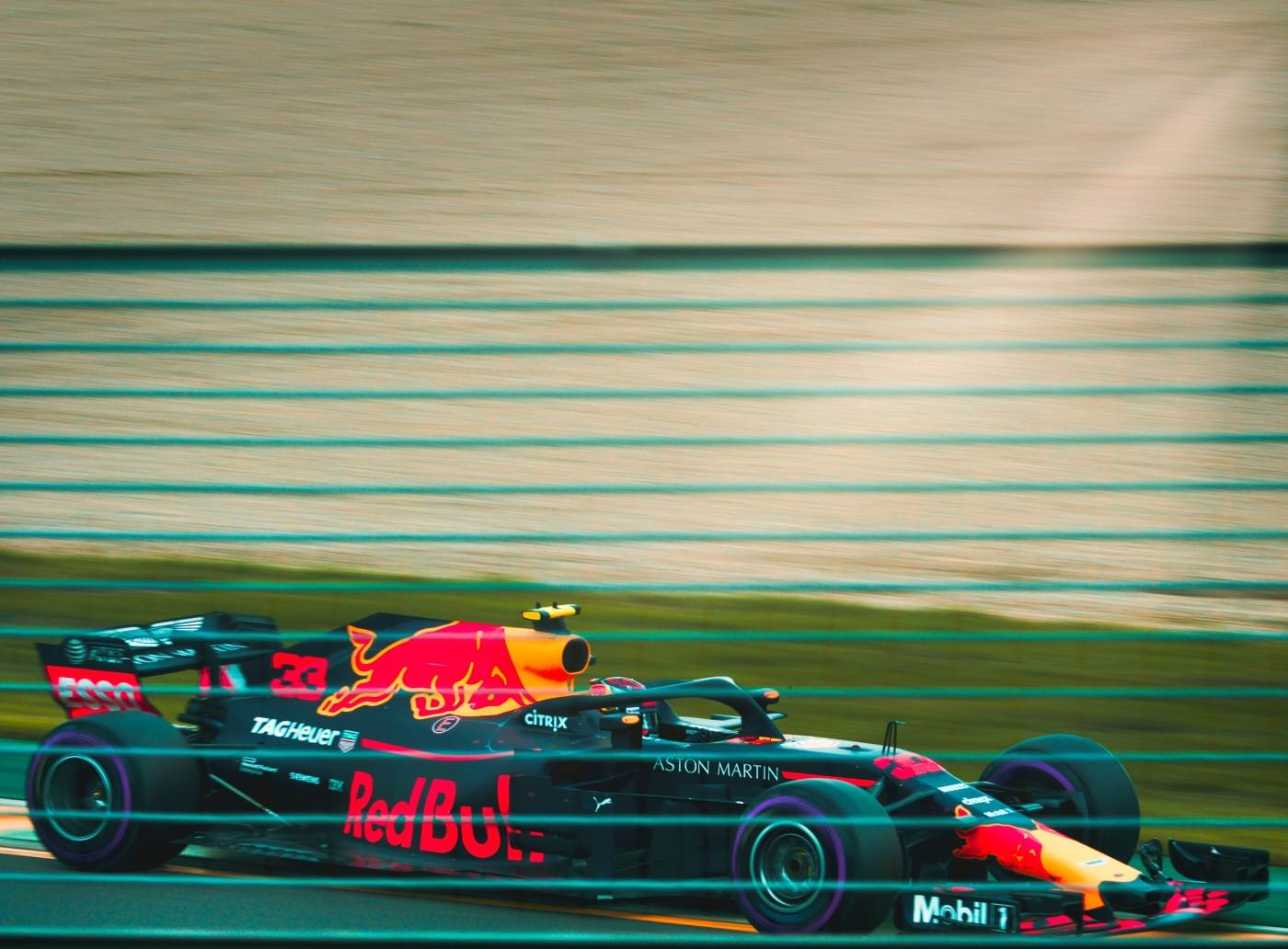 Formula 1: Max Verstappen a câştigat cursa de sprint a Marelui Premiu al Chinei