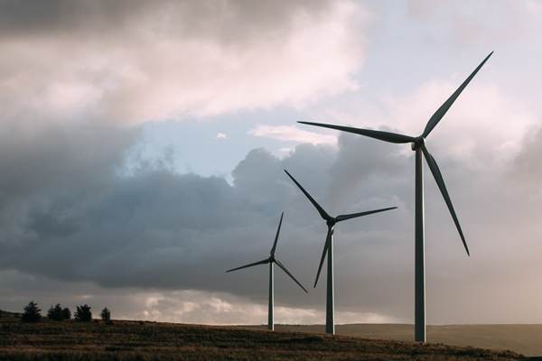 BCR şi Erste Group finanţează Eurowind Energy cu peste 65 milioane euro pentru construcţia parcului eolian de la Pecineaga