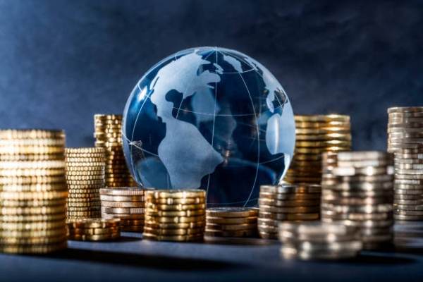 OCDE şi-a îmbunătăţit estimările de creştere pentru economia mondială în 2024