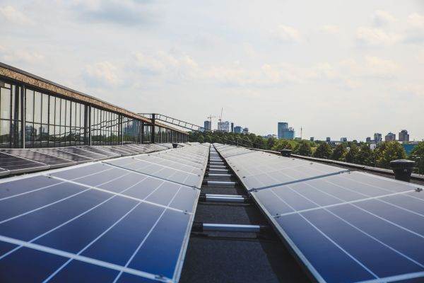 Photon Energy a împrumutat 15 milioane de euro de la BERD pentru construcţia unor parcuri fotovoltaice în România