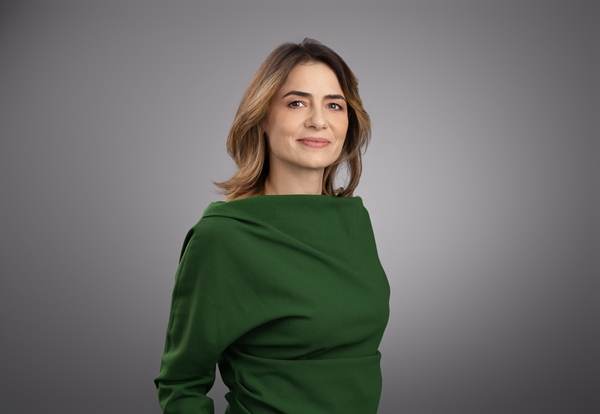  Andreea Hamza, Senior Director iO Partners Romania