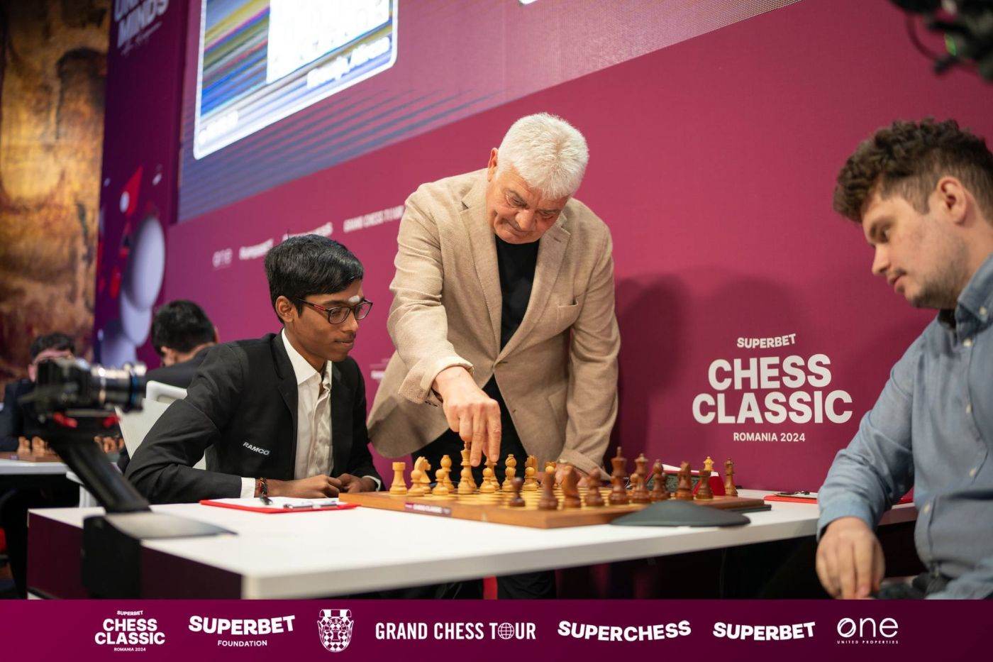 O victorie şi patru remize la cea de-a şasea rundă a Superbet Chess Classic România 2024