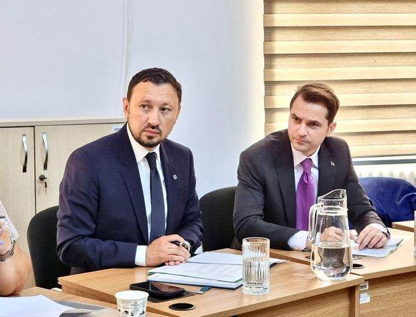 The Minister of the Environment, Waters and Forests, Mircea Fechet and Sebastian Burduja, the Minister of Energy