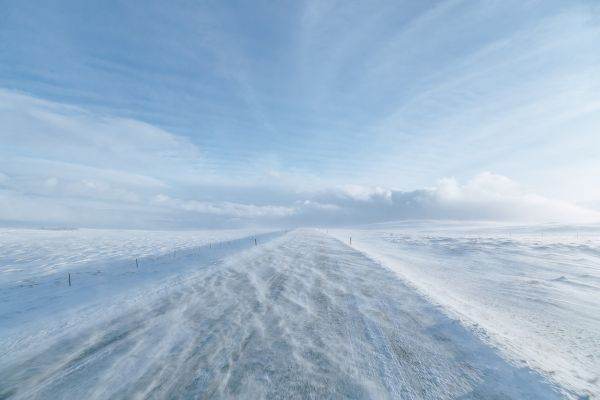  In some regions, the snow cover reached up to two meters, according to the road safety organization "Arrive Alive", which provided information on the social network X.