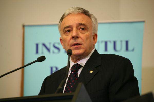 Mugur Isărescu, favorit pentru un nou mandat de guvernator al BNR