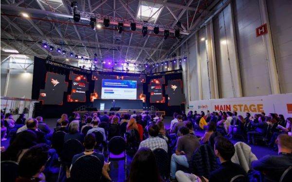 GoTech World 2024 reuneşte peste 120 de experţi şi 100 de companii expozante. Inteligenţa artificială, tehnologiile emergente şi impactul asupra viitorului - temele principale ale evenimentului