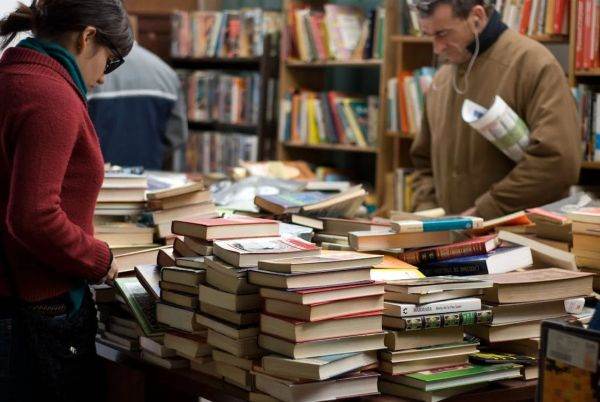 The effect of the Nobel Prize: queue to literature