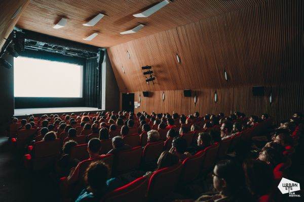 According to the organizers, the selection of films gathered in the "Spaces for everyone" section brings together documentaries that challenge us to look at architecture through the eyes of the most vulnerable and rethink the way public spaces are designed for people with disabilities. (Photo source: facebook / UrbanEye Film Festival)