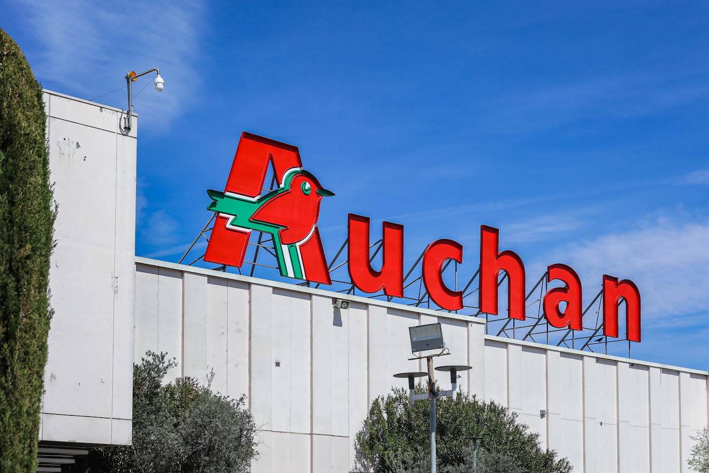 Auchan intenţionează sa facă restructurări în Franţa