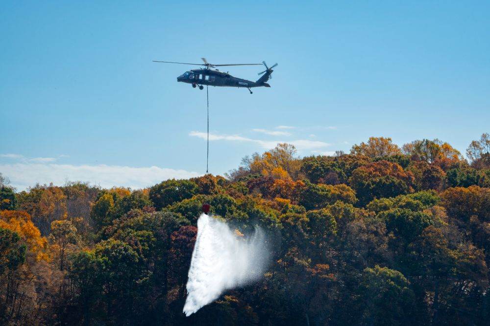 Sikorsky şi Rain testează cu succes zborul autonom cu Wildfire Mission Autonomy pentru a localiza şi stinge rapid incendiile