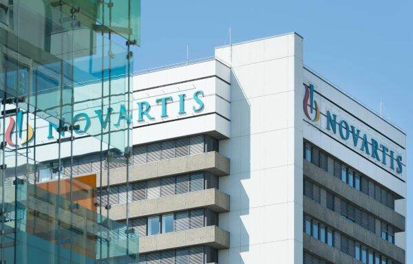 Reuters: Novartis şi-a îmbunătăţit previziunile de creştere a vânzărilor până în 2028