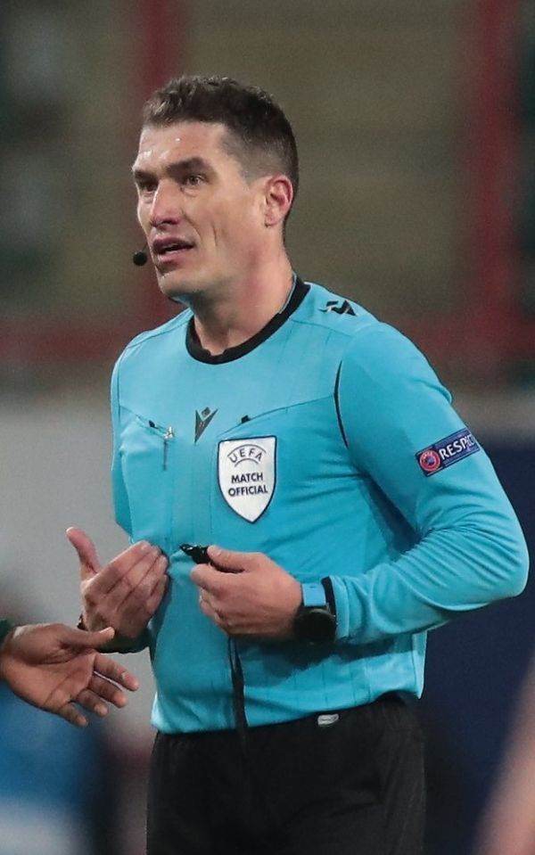 L'Equipe: Arbitrul Istvan Kovacs, un specialist al cartonaşelor