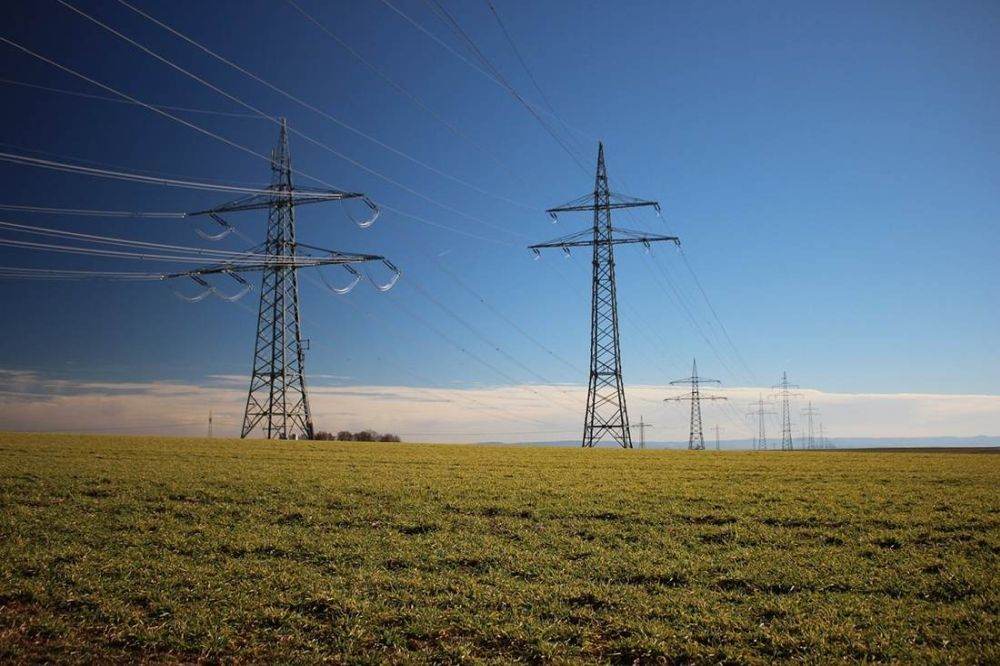 Reţele Electrice scoate la licitaţie lucrări de peste 118 milioane de lei pentru modernizarea infrastructurii energetice din Nădlac, Arad