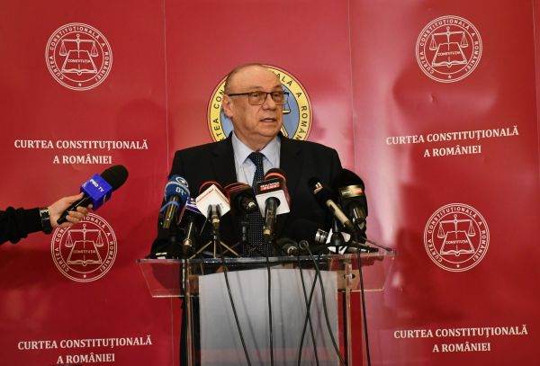 The CCR decision was announced by the president of the public institution, Marian Enache, who said: "The constitutional judges unanimously decided to reject as unfounded the appeal filed by candidate Cristian Terheş.