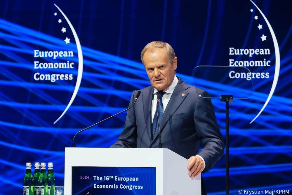 Donald Tusk nu intenţionează să trimită trupe poloneze în Ucraina în cazul unei încetări a focului