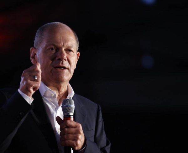 Cancelarul german Olaf Scholz a subliniat că remarcile lui Trump au provocat "neînţelegere" printre liderii europeni. Olaf Scholz a declarat: "Principiul inviolabilităţii graniţelor se aplică tuturor statelor, indiferent de mărimea sau puterea acestora". (Sursa fioto: facebook / Olaf Scholz)