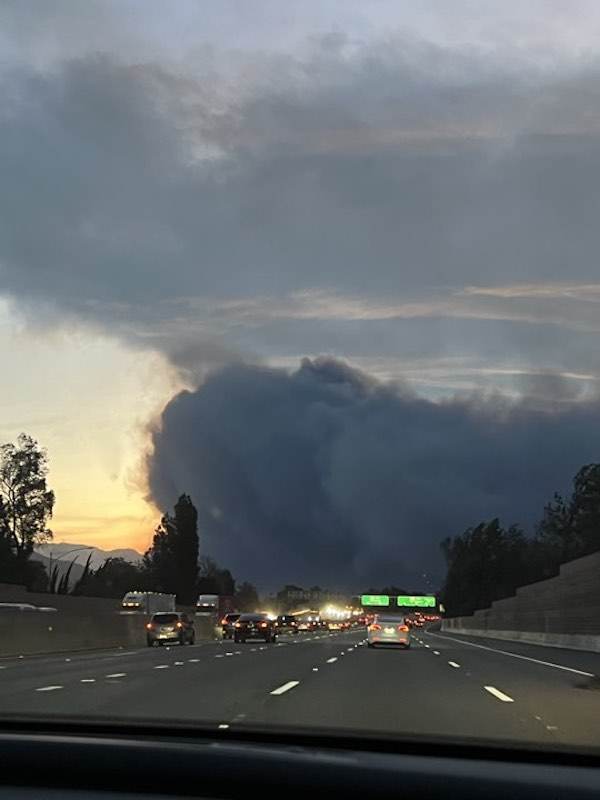 Evacuare extinsă pentru incendiul Palisades: Encino, Brentwood, Getty Center