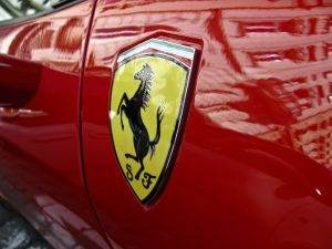 Ferrari raportează un profit net record de 153 miliarde de euro în 2024